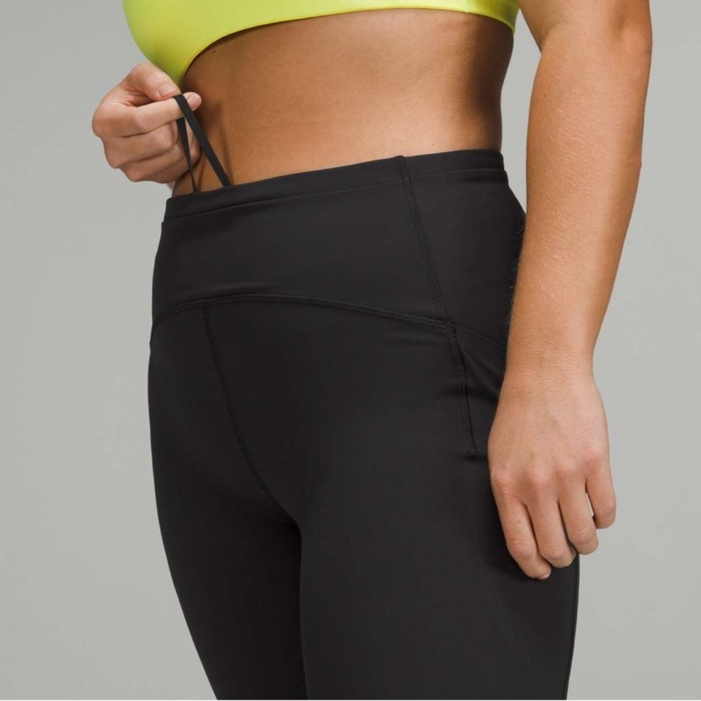 Lululemon black wunder under leggings - Picture 3 of 11